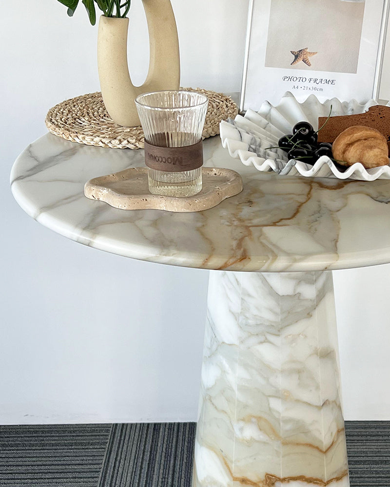 Calacatta Gold Side Table 4