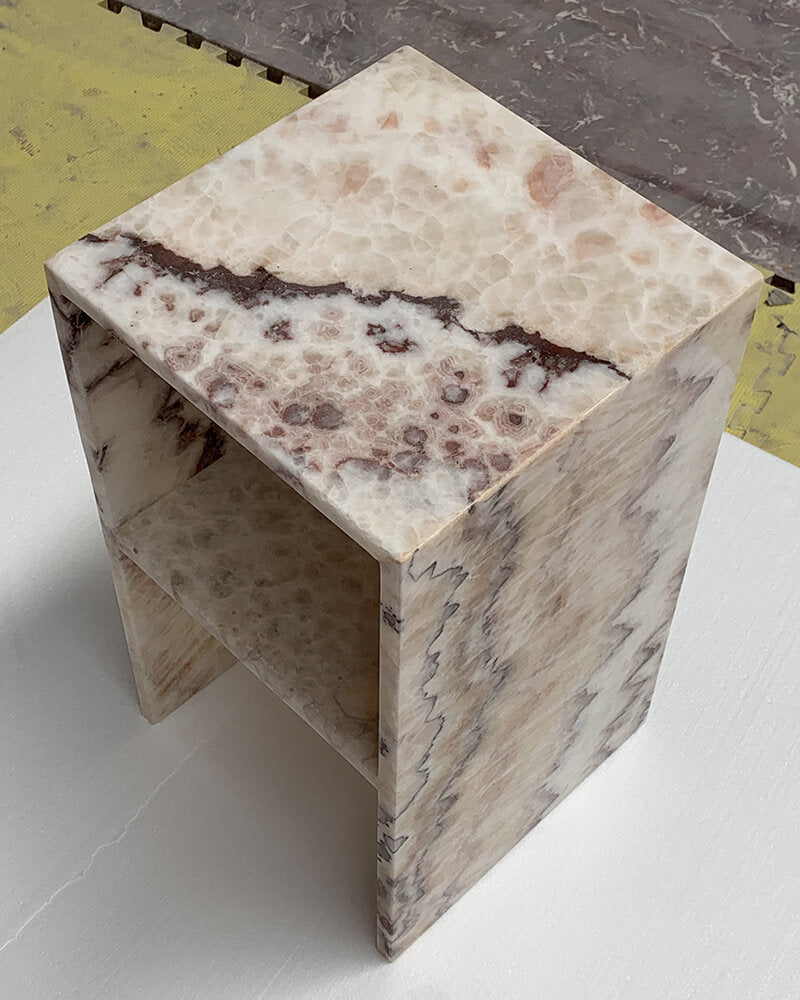 Glossy Brioche Onyx Side Table 2