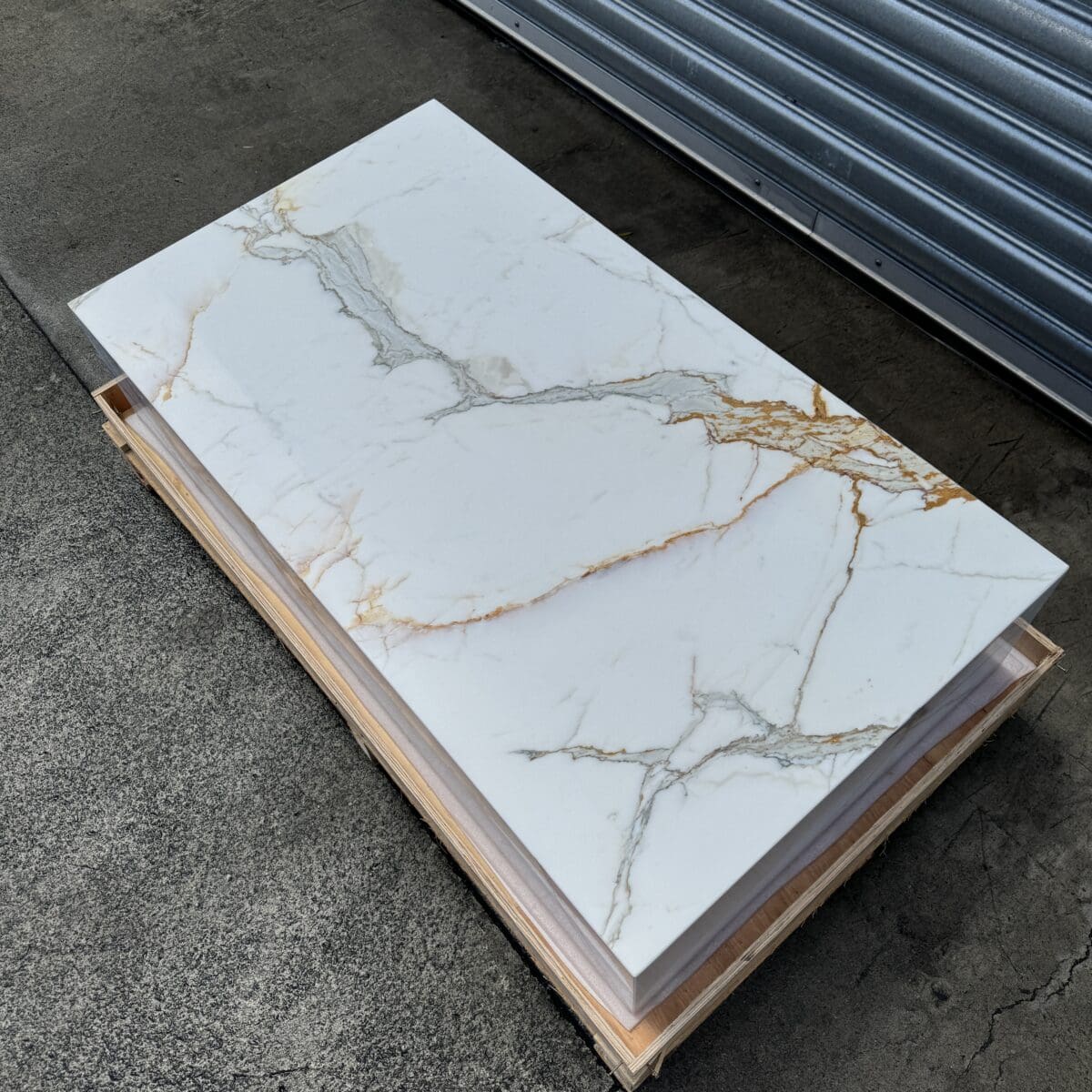 Block Coffee Table Gold Calacatta Large 4