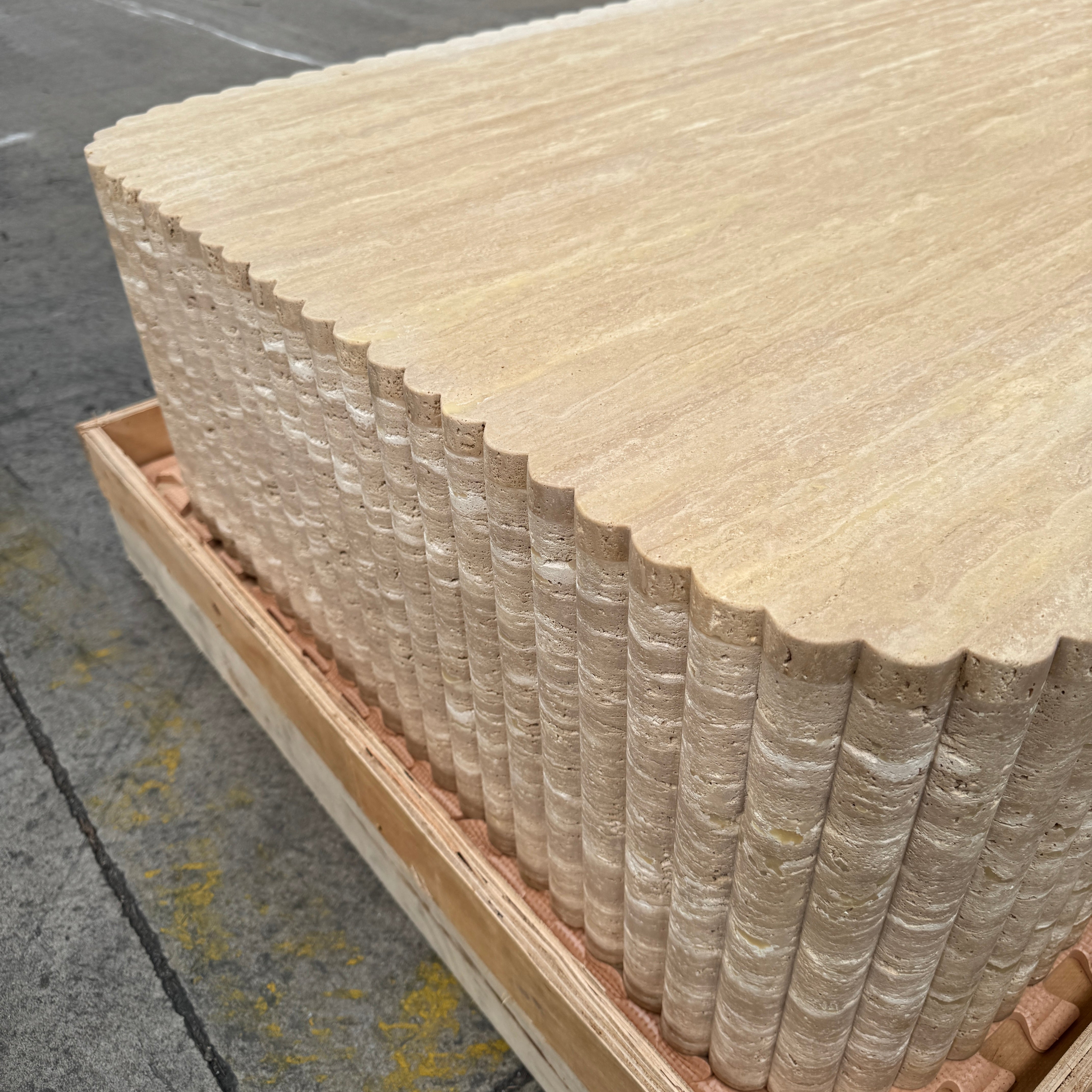 Fluted Block Table Veincut Travertine 5